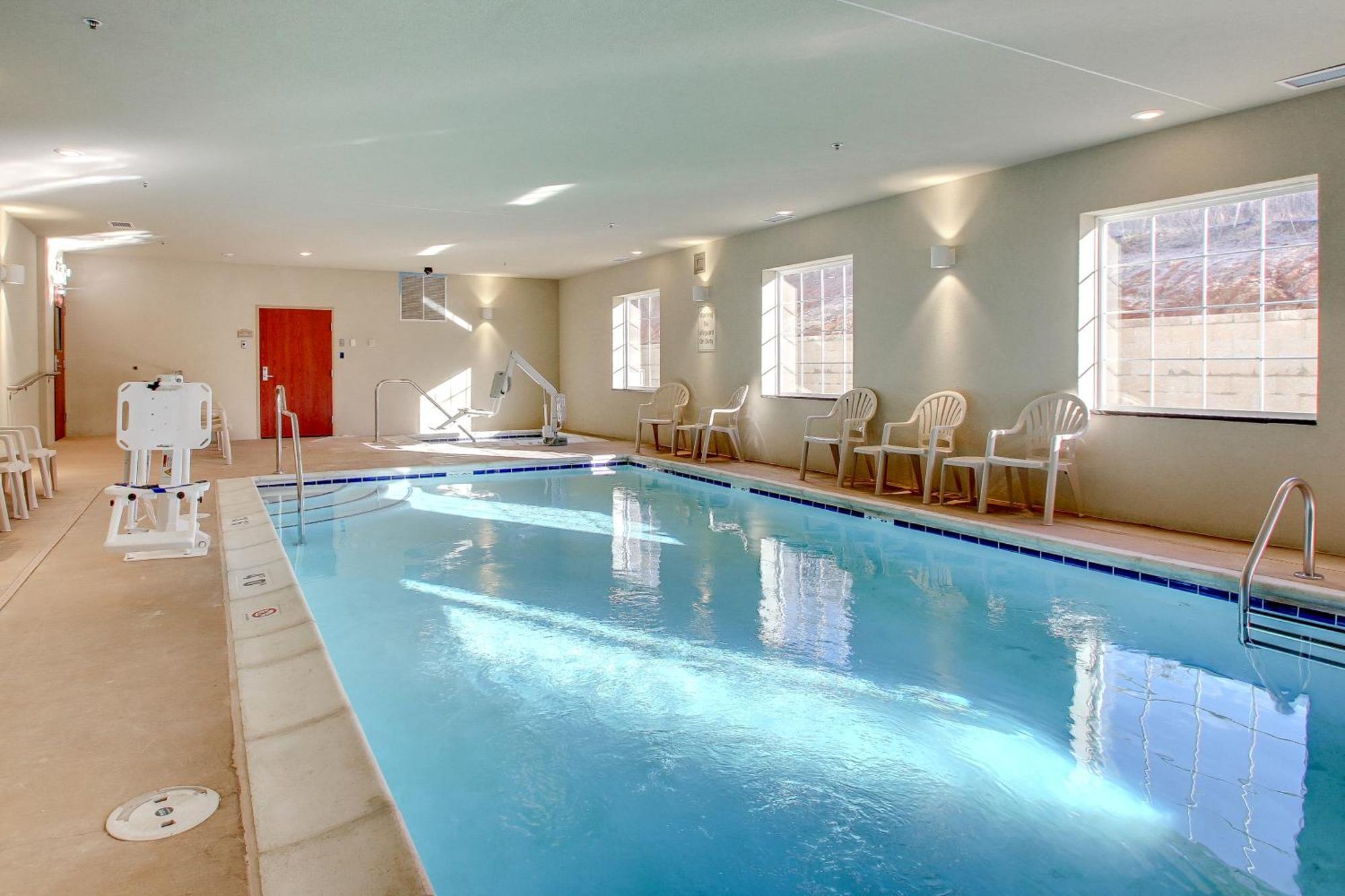 Cobblestone Hotel&Suites - Salem Extérieur photo